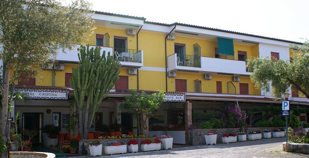 דיאמנטה Hotel Cristina מראה חיצוני תמונה