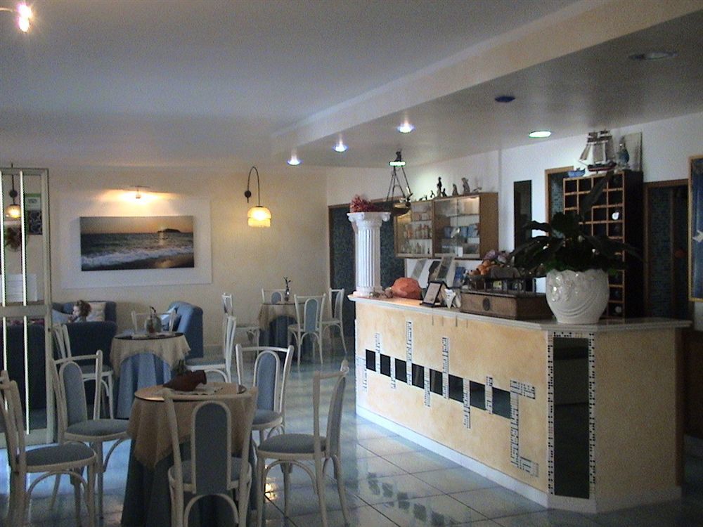 דיאמנטה Hotel Cristina מראה חיצוני תמונה