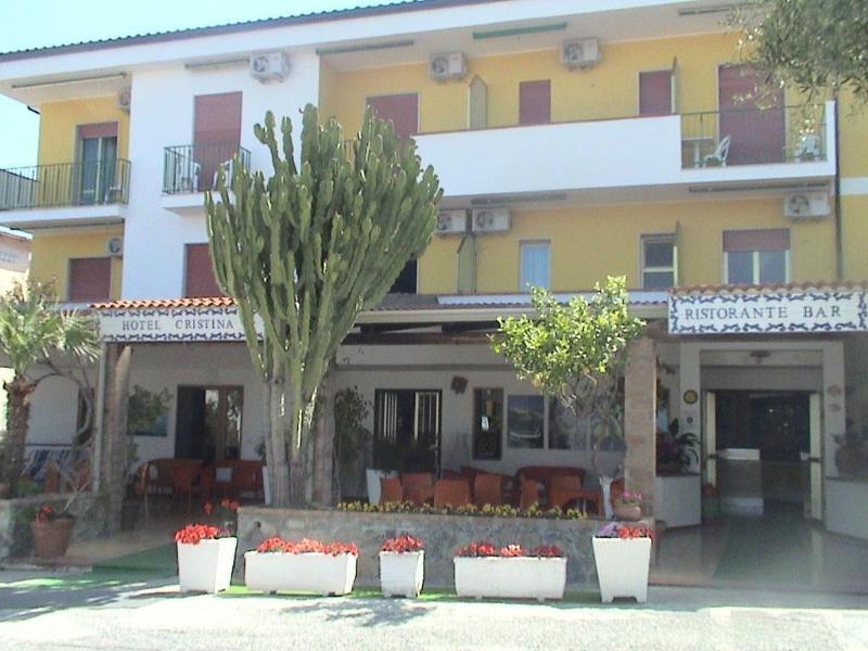 דיאמנטה Hotel Cristina מראה חיצוני תמונה